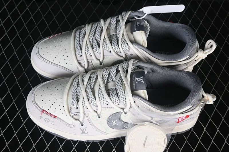 All categories Nk SB Dunk Series Nk SB Dunk Low High-end customized low-top sneakers Nike SB Dunk Low joint model Straps High-end customized low-top casual sneakers CX5050-Y35